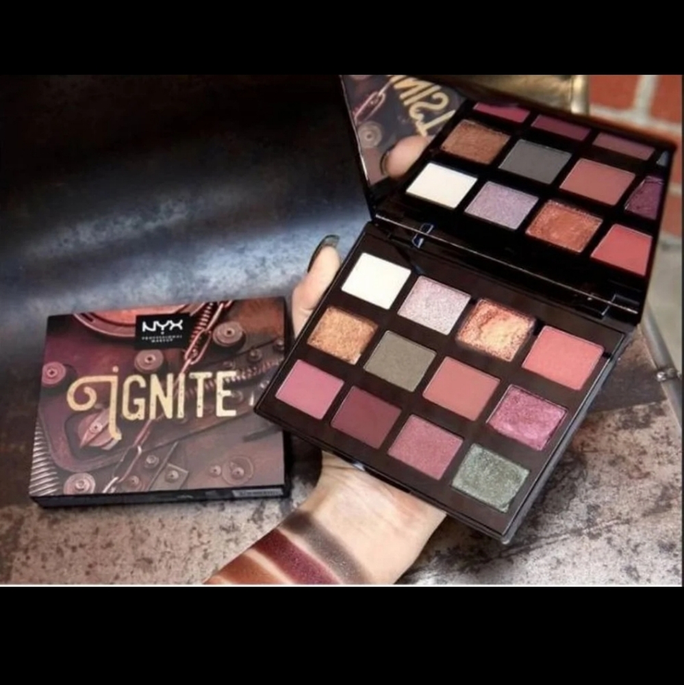 NYX Machinist Ignite Eyeshadow Palette